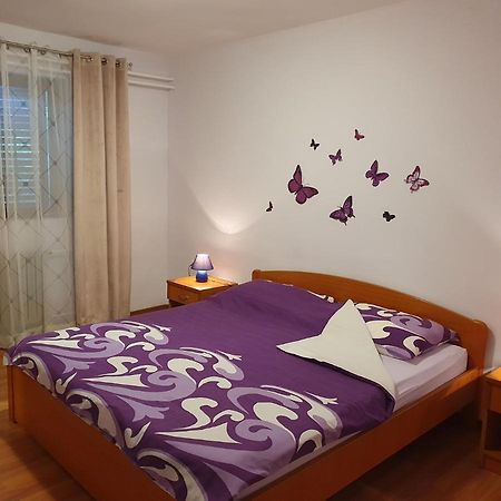 Apartments Sara Labin  Extérieur photo