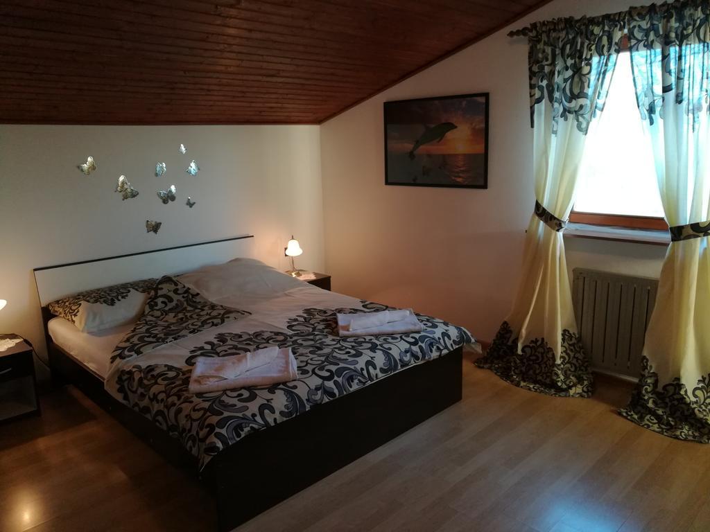 Apartments Sara Labin  Extérieur photo